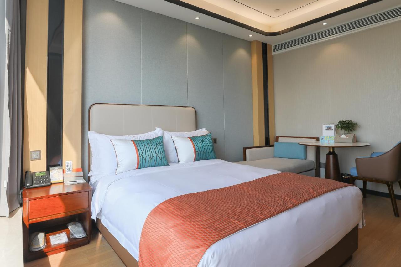Jinling Funhome Hotel Nanjing Jiulong Lake - Nanjing South Railway Station Zewnętrze zdjęcie